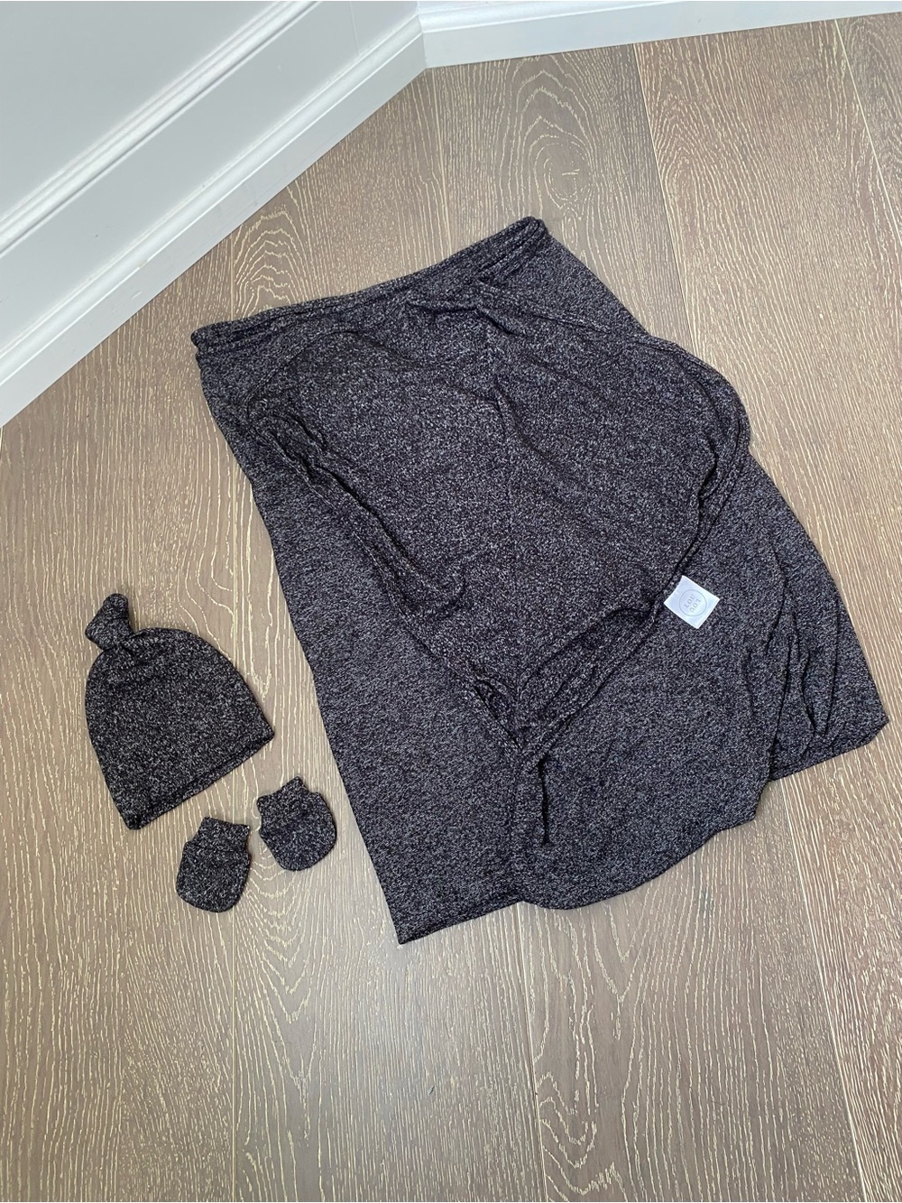 Lou Lou & Company Charcoal Knit Swaddle Set with Hat and Mittens